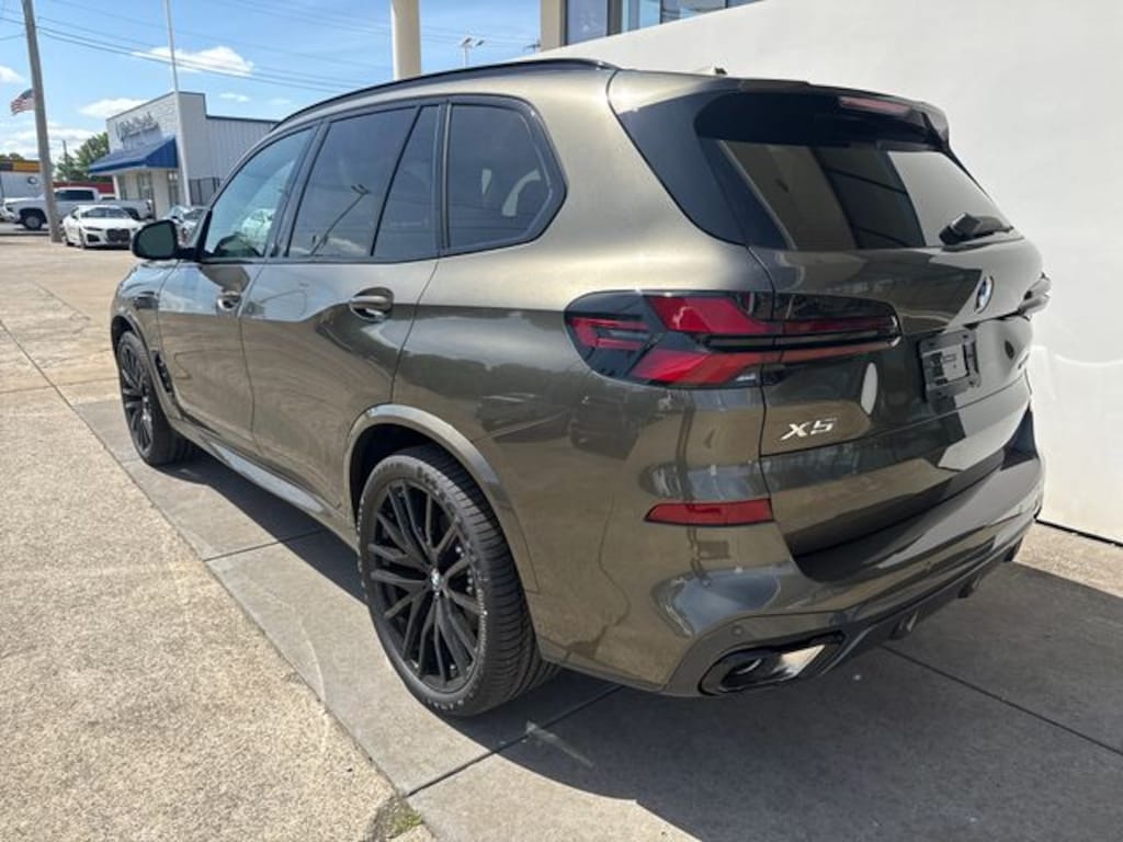 New 2026 BMW X5 xDrive40i SUV