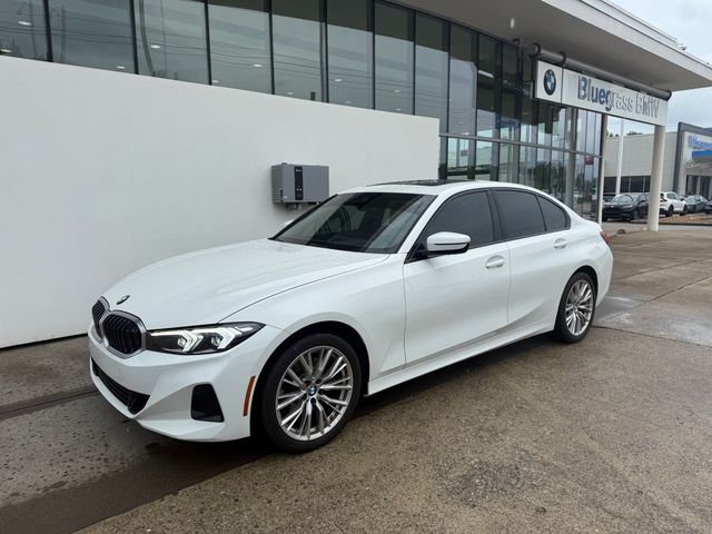 2023 BMW 3 Series 330i xDrive Sedan's photo