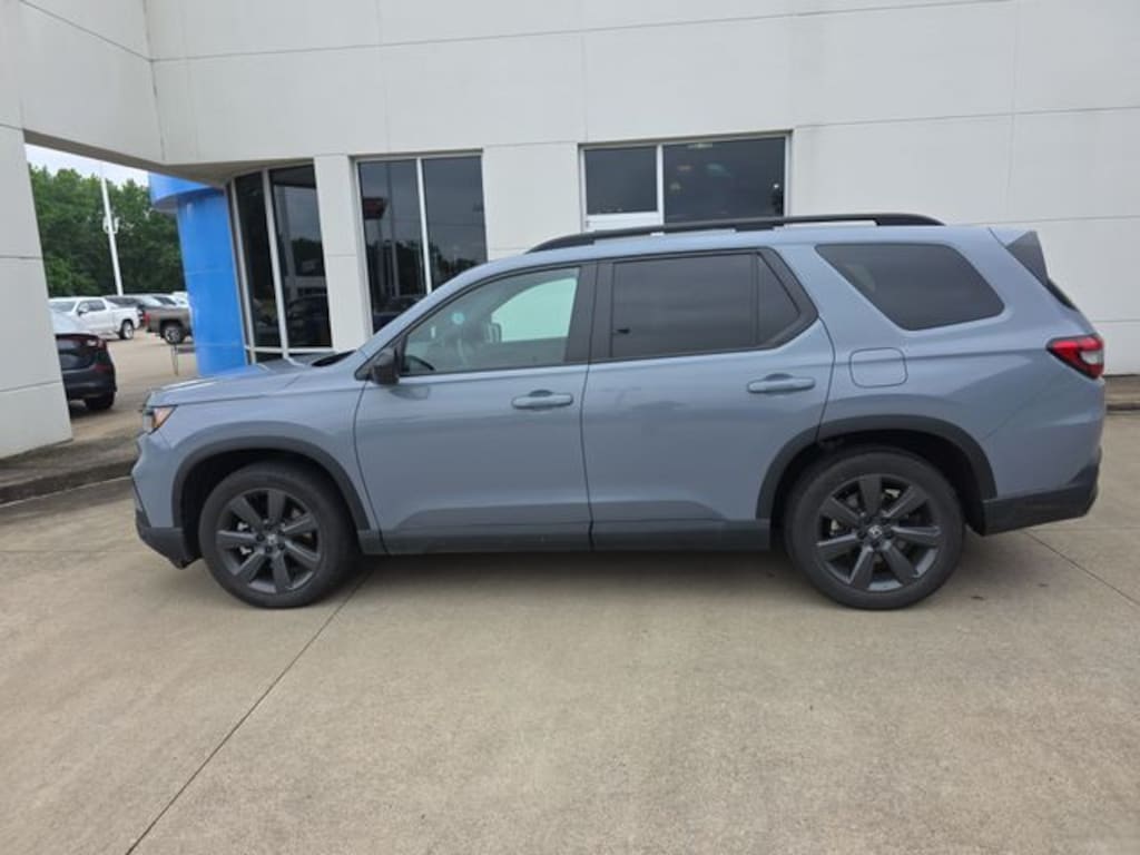 Used 2025 Honda Pilot Sport SUV