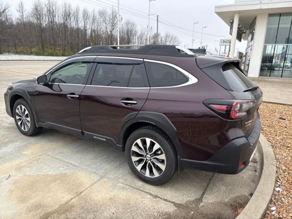 Used 2025 Subaru Outback Touring XT SUV