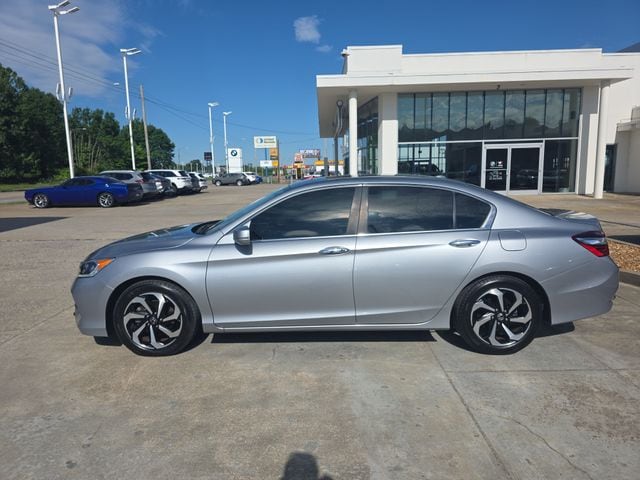 Used 2017 Honda Accord EX-L with VIN 1HGCR2F82HA033049 for sale in Paducah, KY