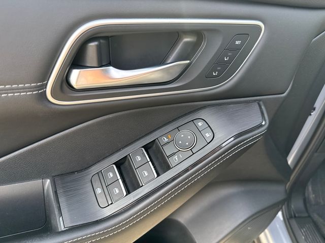 2025 Nissan Rogue Platinum - Photo 12
