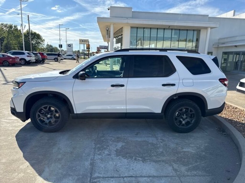 New 2025 Honda Pilot TrailSport SUV