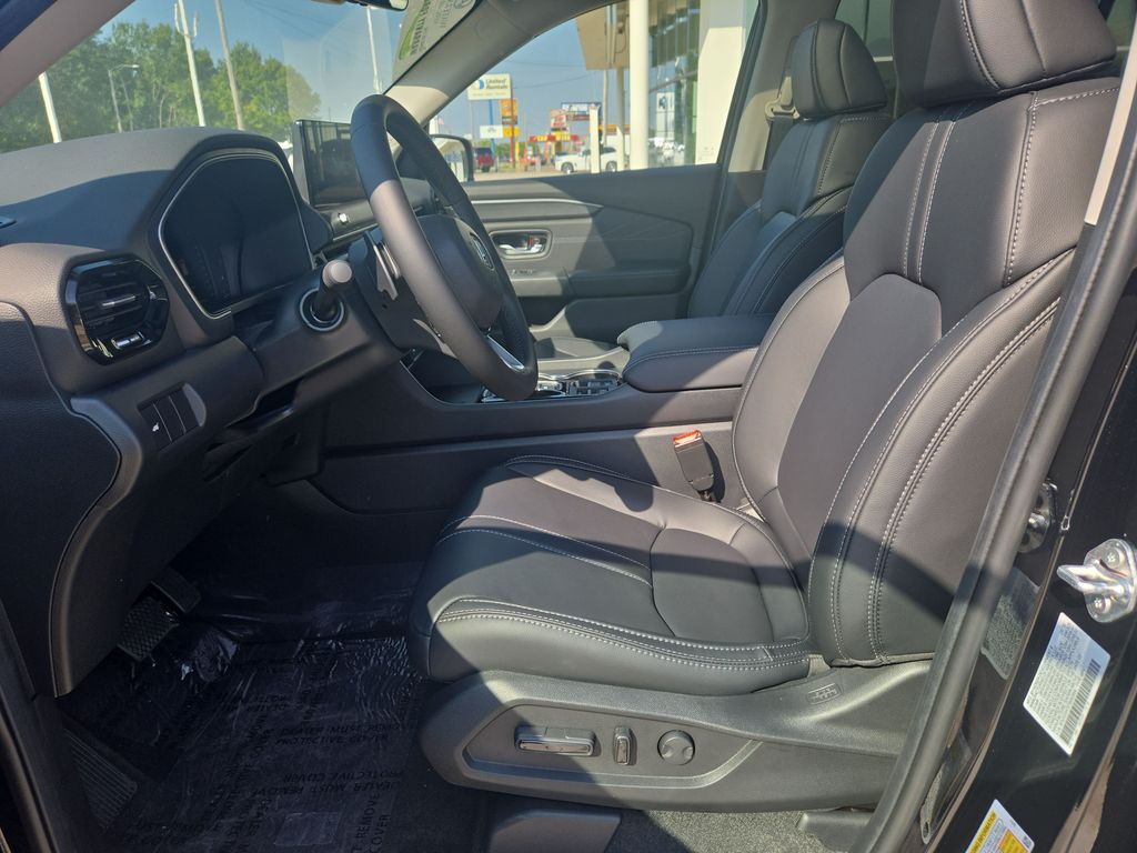 2026 Honda Pilot Touring - Photo 9