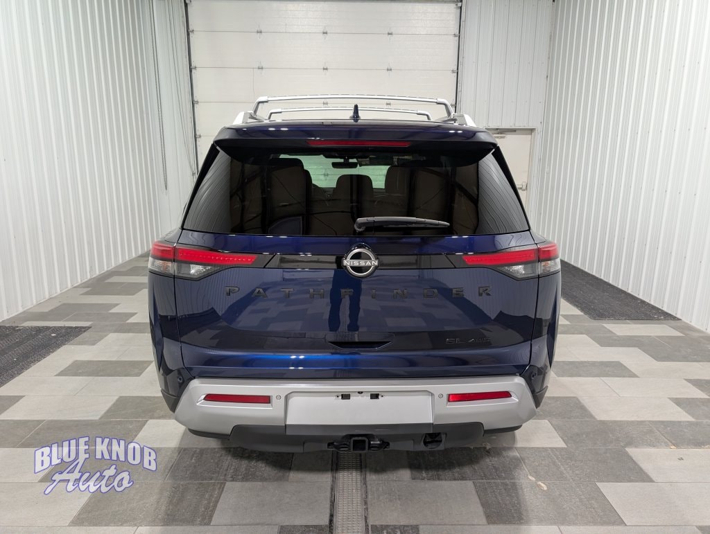 Used 2024 Nissan Pathfinder SL SUV