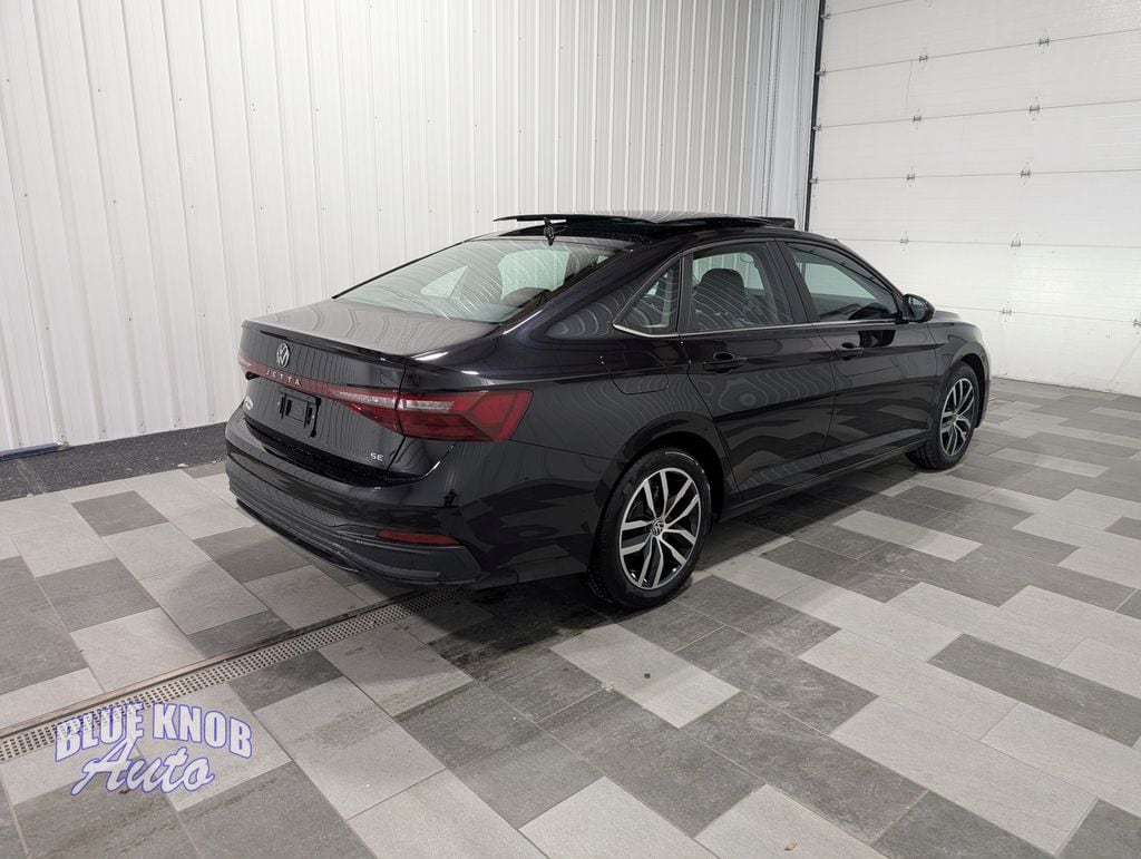 Used 2025 Volkswagen Jetta 1.5T SE Sedan