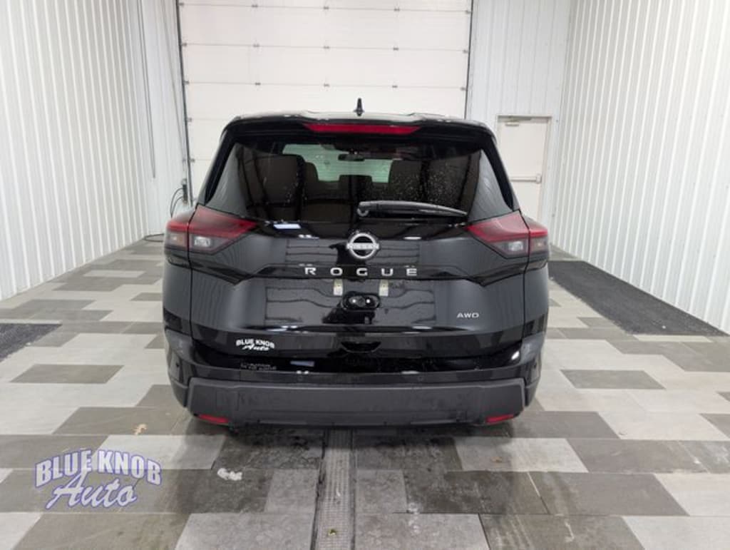 Used 2026 Nissan Rogue SV SUV