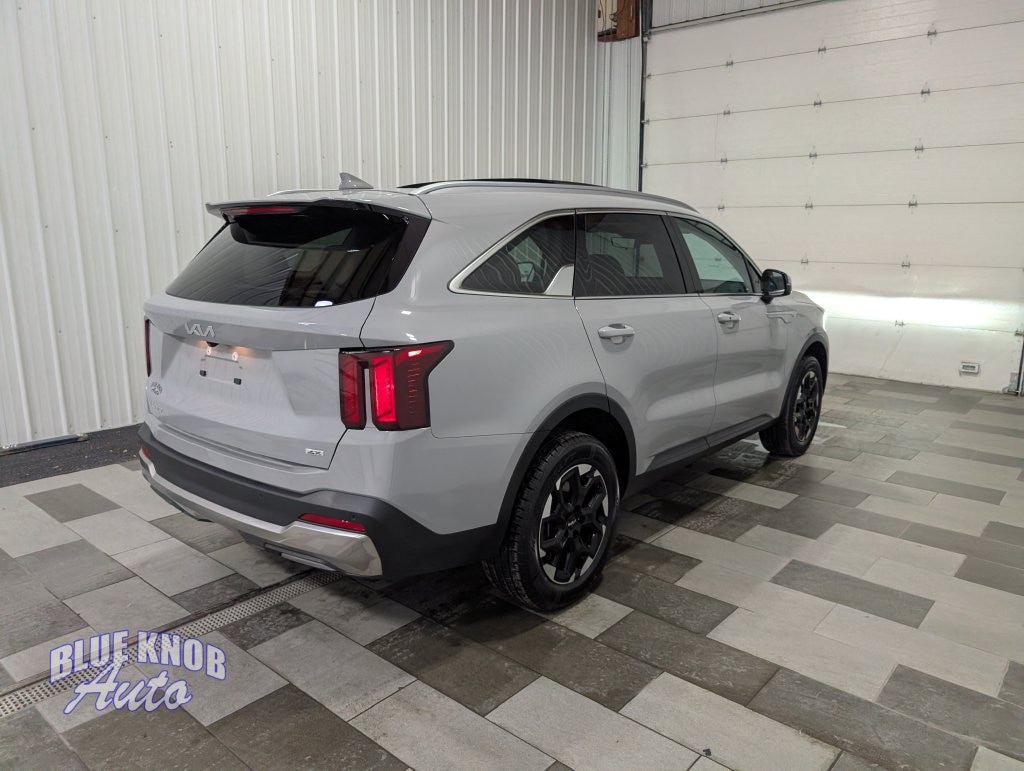 Used 2024 Kia Sorento S SUV