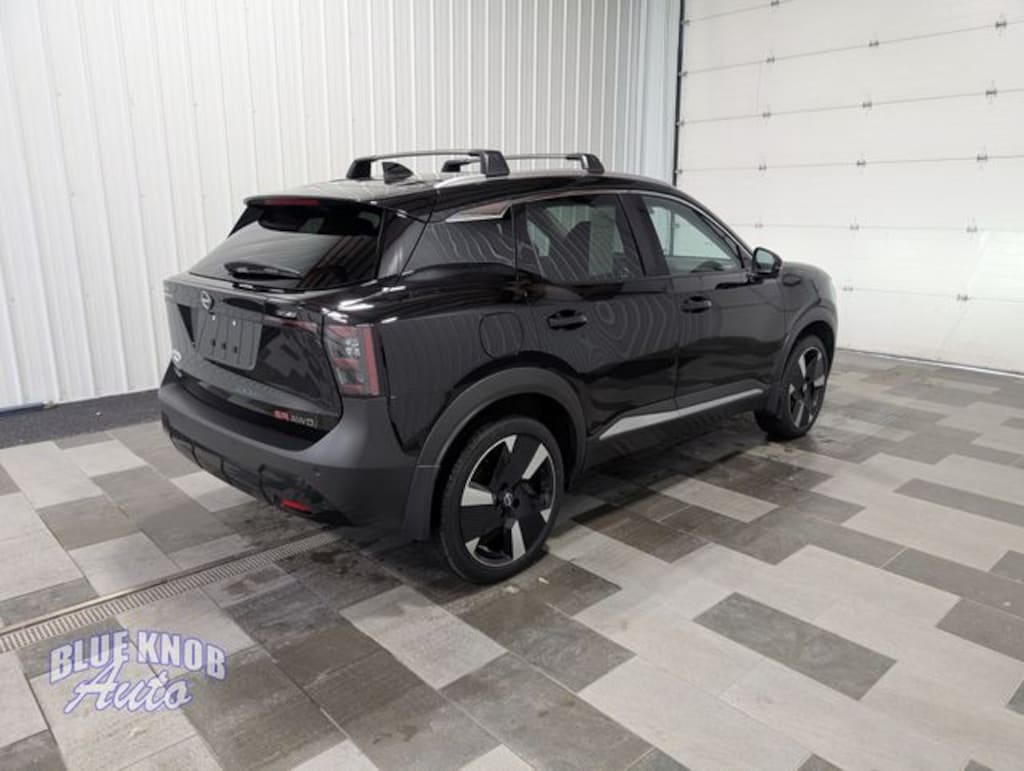 Used 2026 Nissan Kicks SR SUV