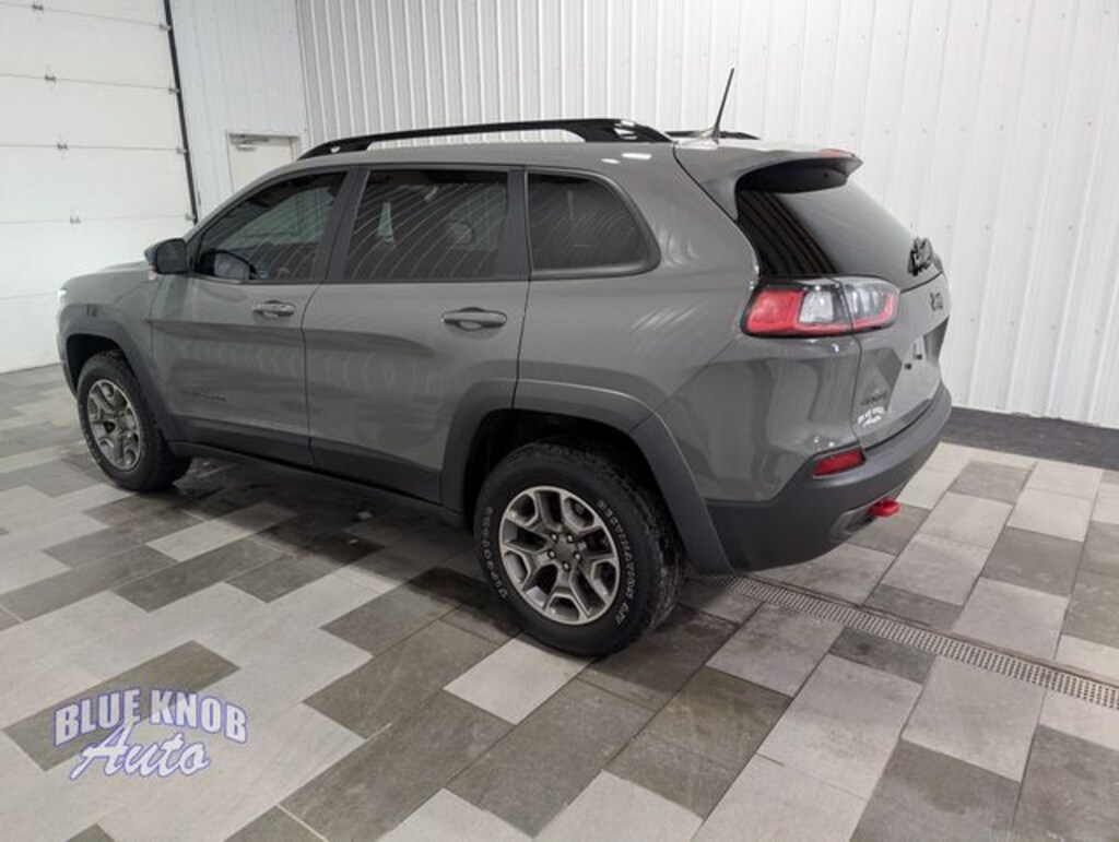 Used 2022 Jeep Cherokee Trailhawk SUV