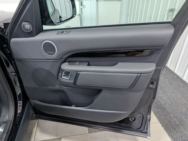 2025 Land Rover Discovery S - Photo 29