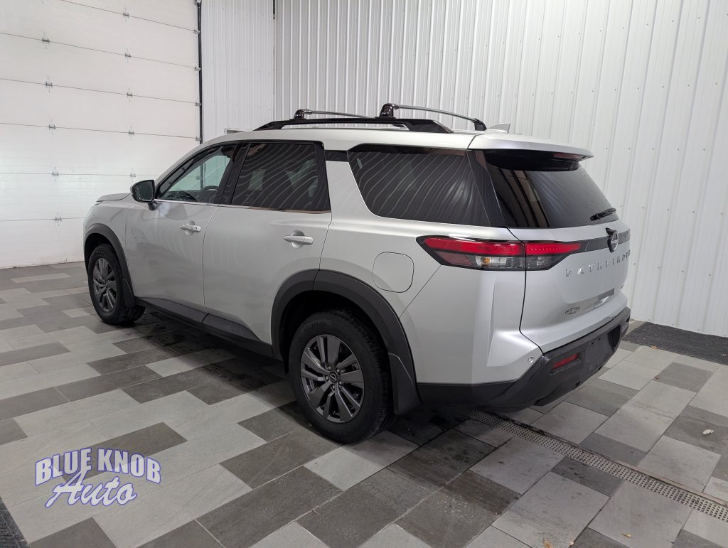 Used 2025 Nissan Pathfinder SV SUV