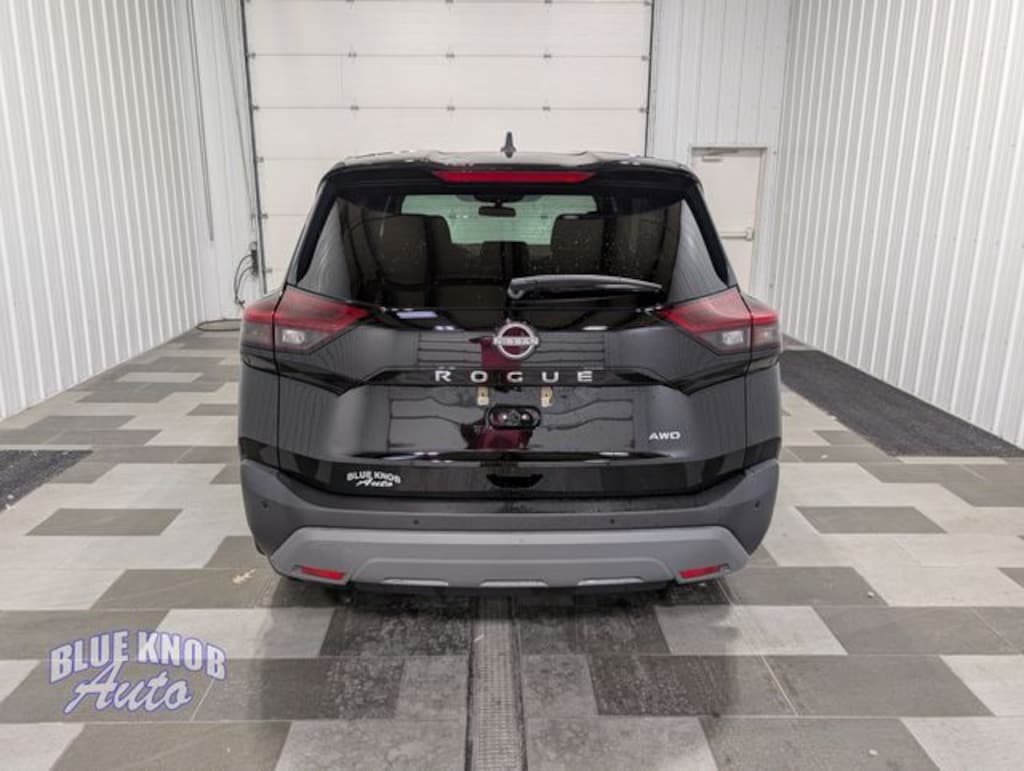 Used 2023 Nissan Rogue S SUV