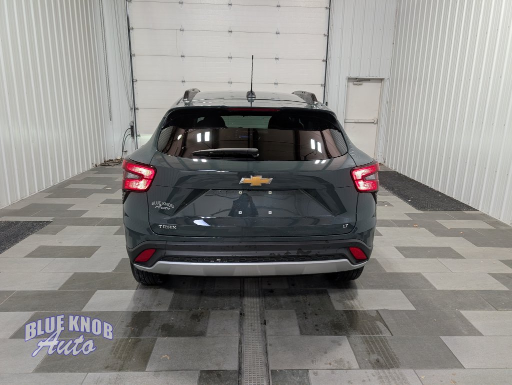 Used 2025 Chevrolet Trax LT SUV