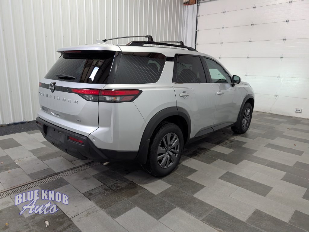 Used 2025 Nissan Pathfinder SV SUV