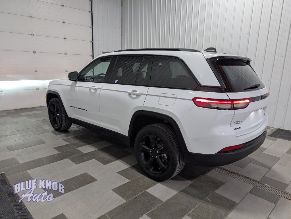 Used 2023 Jeep Grand Cherokee Limited SUV