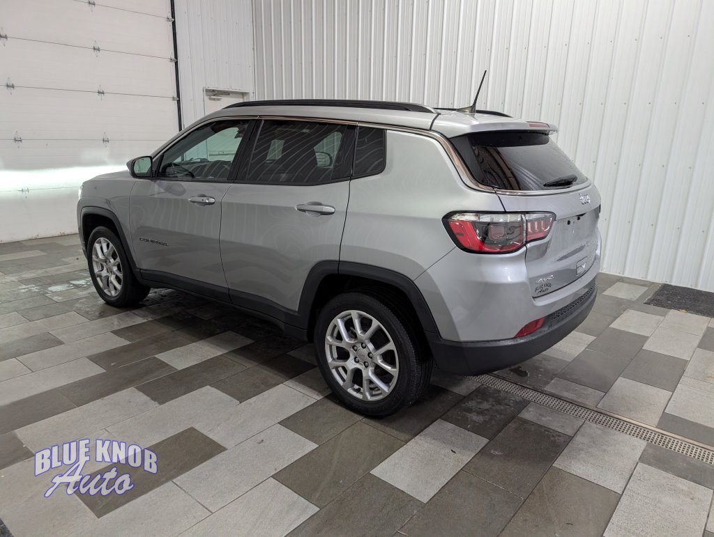 Used 2023 Jeep Compass Latitude Lux SUV