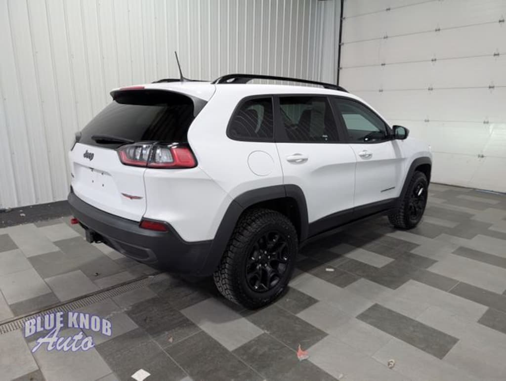 Used 2022 Jeep Cherokee Trailhawk SUV