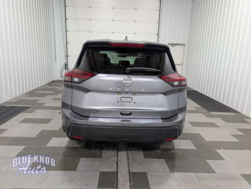 Used 2026 Nissan Rogue SV SUV