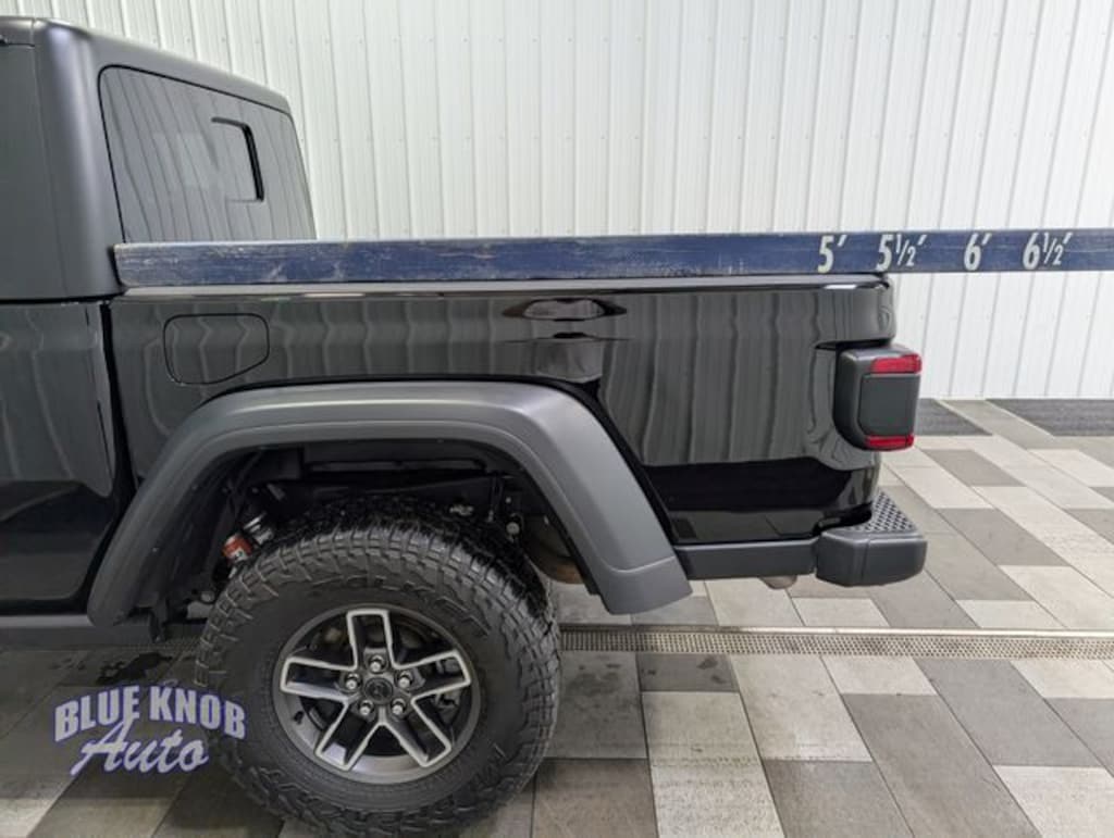Used 2026 Jeep Gladiator Mojave Truck