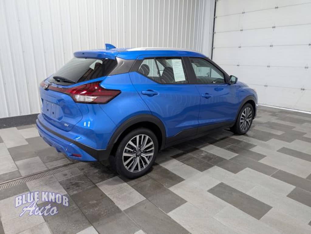 Used 2023 Nissan Kicks SV SUV