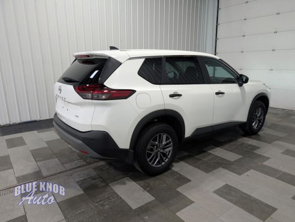 Used 2023 Nissan Rogue S SUV