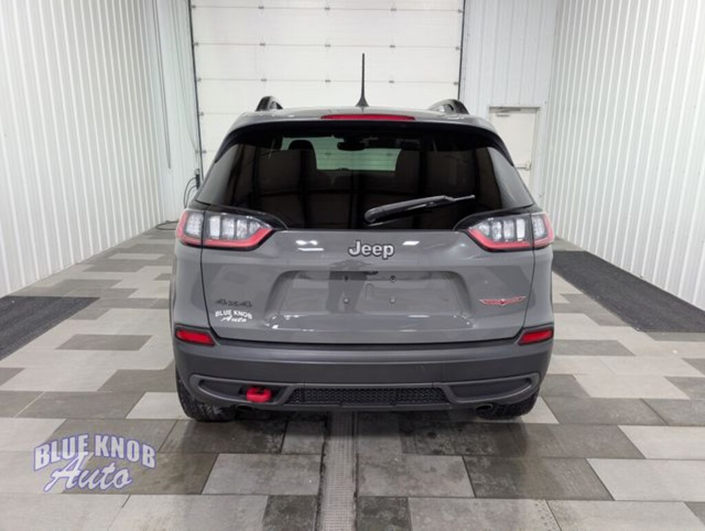 Used 2022 Jeep Cherokee Trailhawk SUV