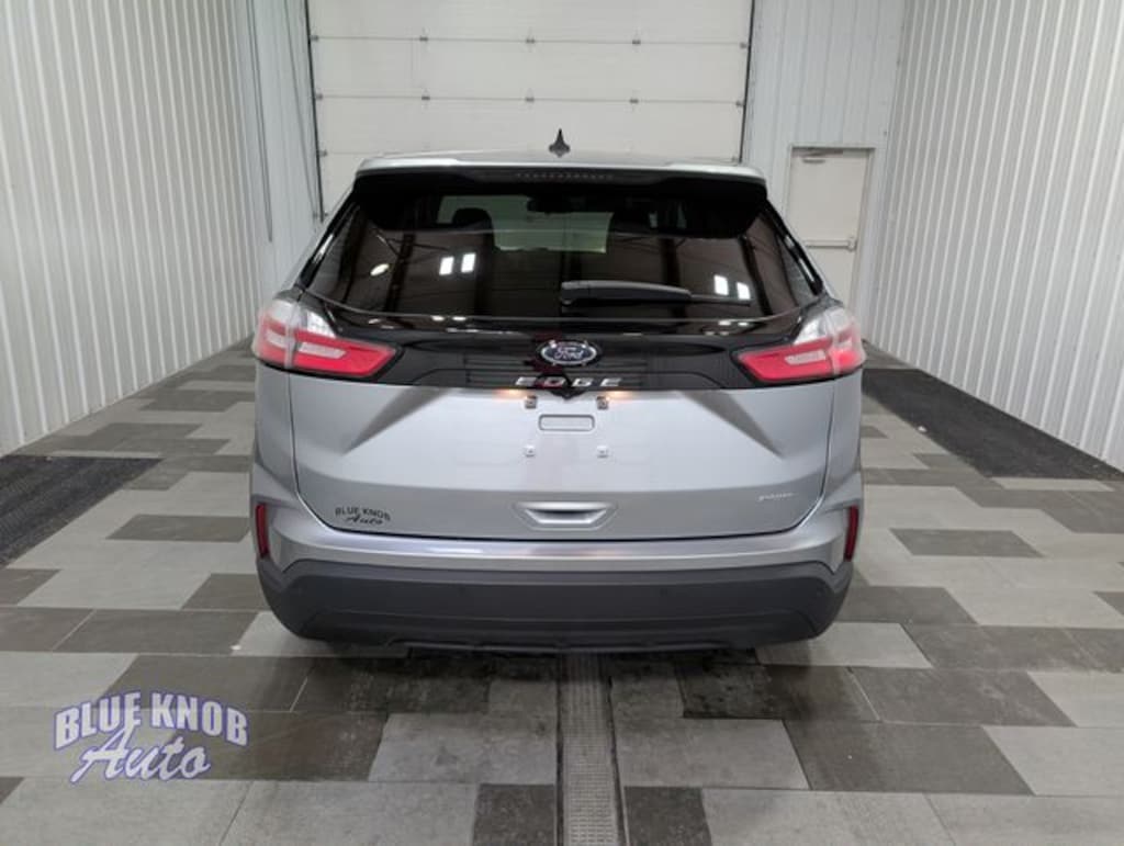 Used 2022 Ford Edge SE SUV