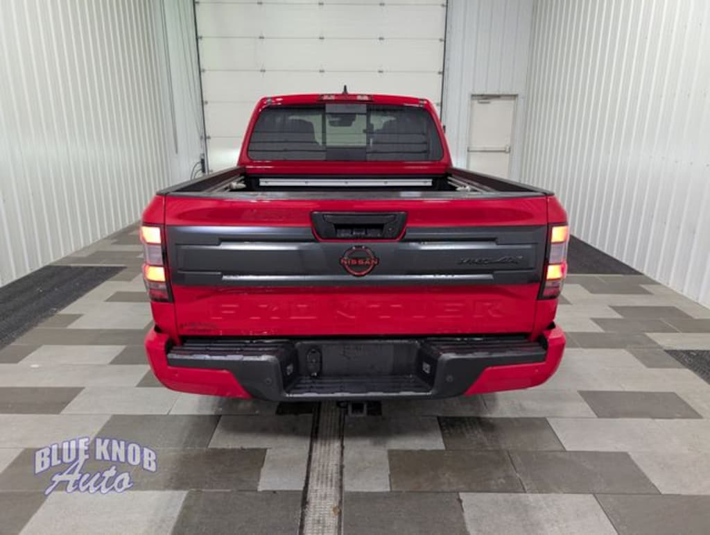Used 2025 Nissan Frontier PRO-4X Truck