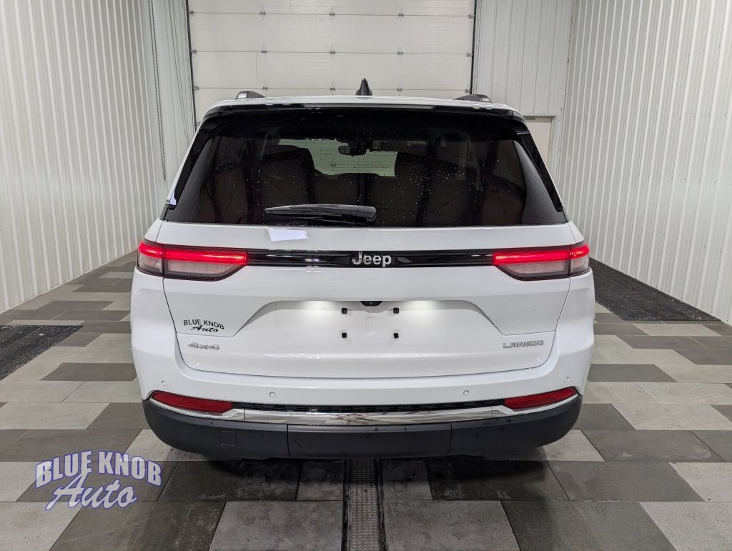 Used 2023 Jeep Grand Cherokee Laredo SUV
