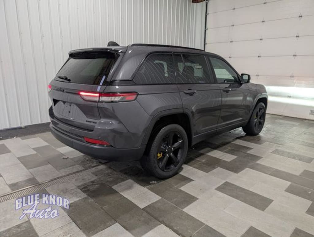 Used 2023 Jeep Grand Cherokee Limited SUV