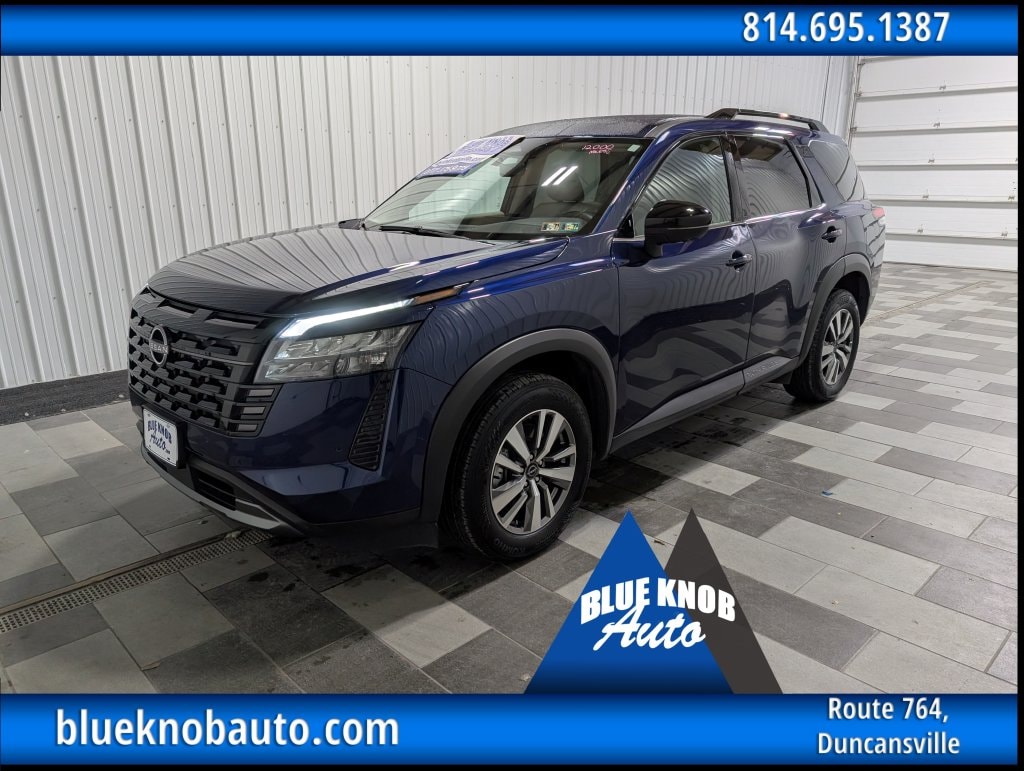 2026 Nissan Pathfinder SL