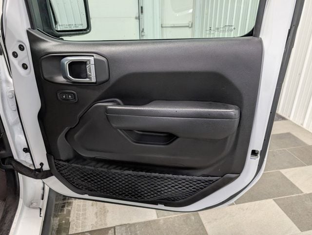 2022 Jeep Wrangler Unlimited Willys - Photo 24
