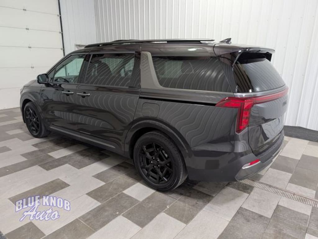 Used 2026 Kia Carnival SX Minivan/Van