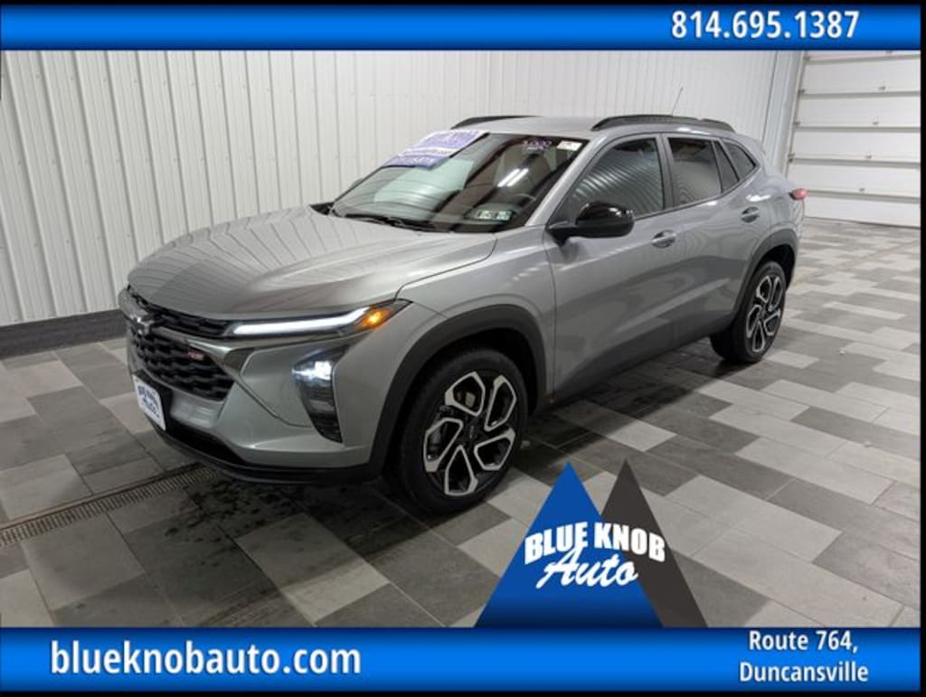 Used 2025 Chevrolet Trax 2RS SUV