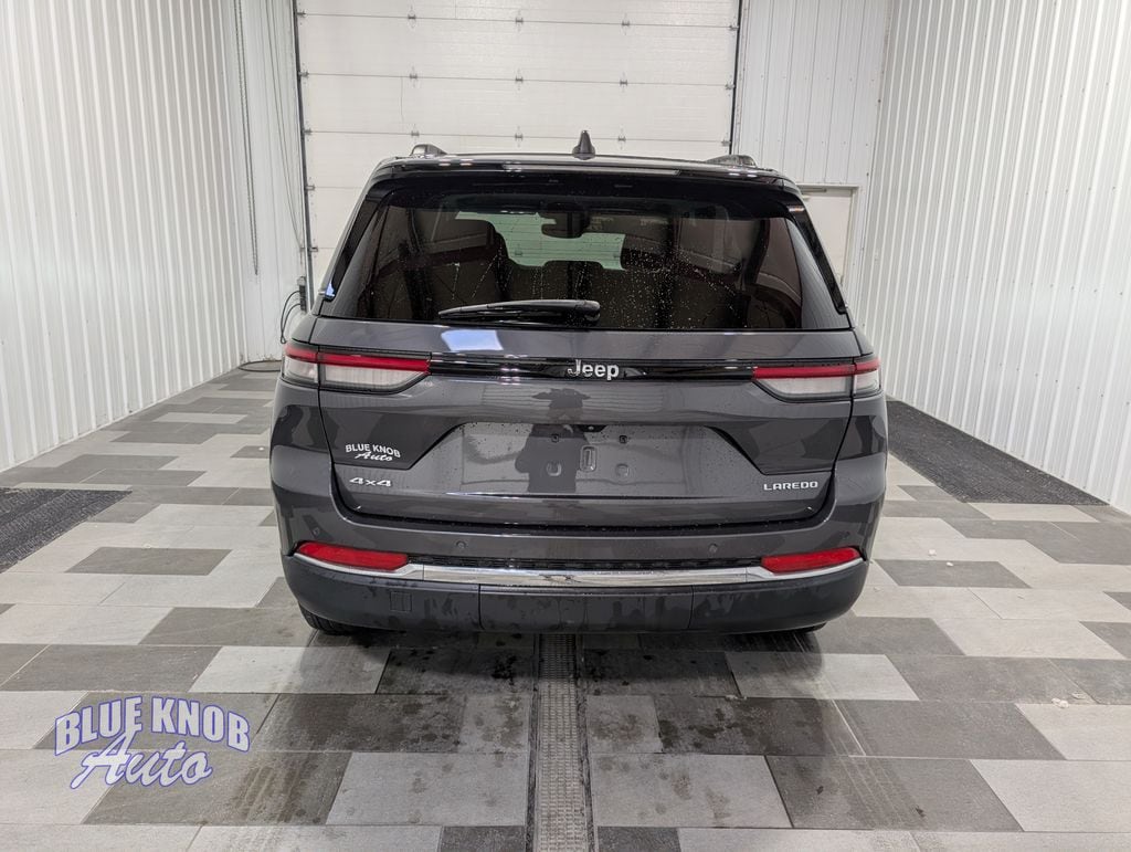 Used 2023 Jeep Grand Cherokee Laredo SUV