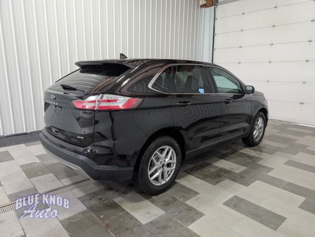 Used 2023 Ford Edge SEL SUV