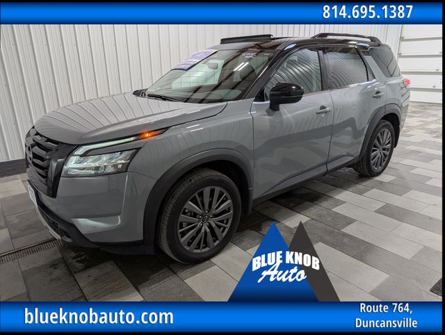 2024 Nissan Pathfinder SL 4WD's photo