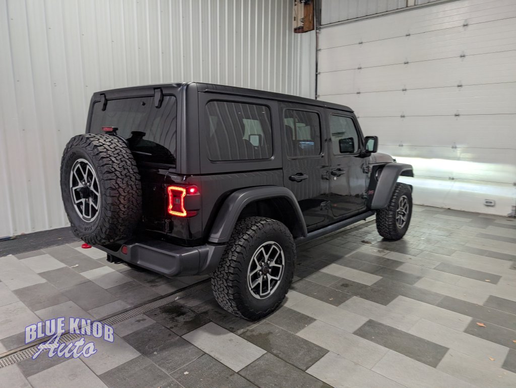 Used 2025 Jeep Wrangler Rubicon SUV