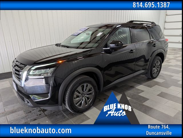 2025 Nissan Pathfinder SV 2WD's photo