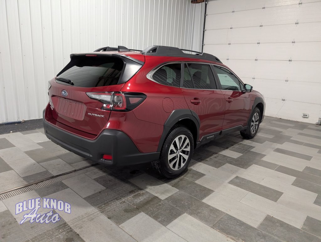 Used 2025 Subaru Outback Premium SUV