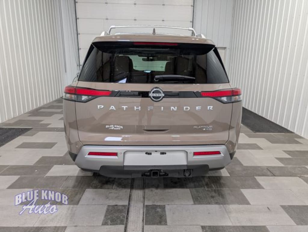 Used 2024 Nissan Pathfinder Platinum SUV