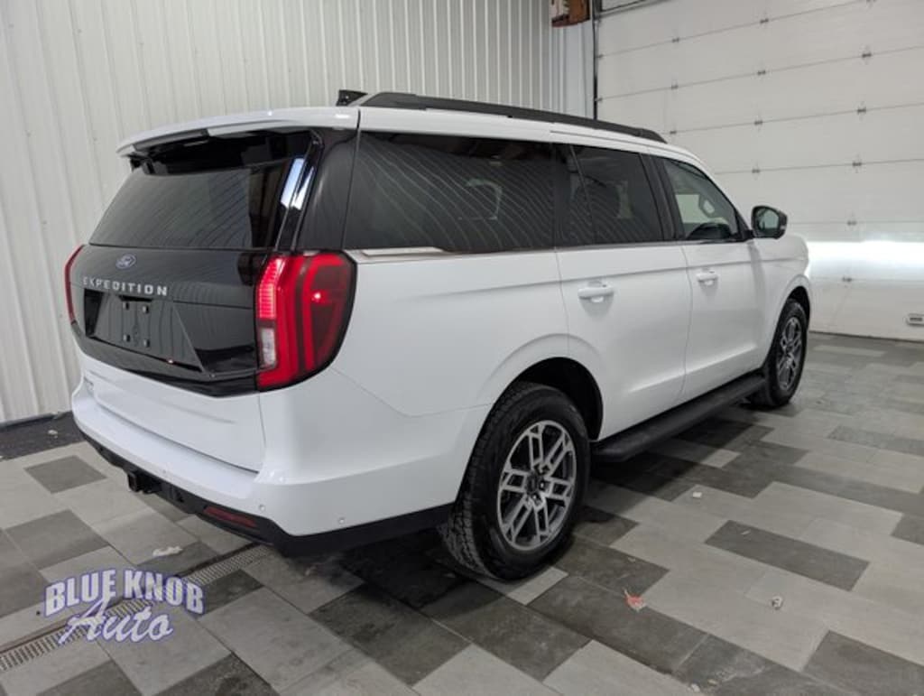 Used 2025 Ford Expedition Active SUV