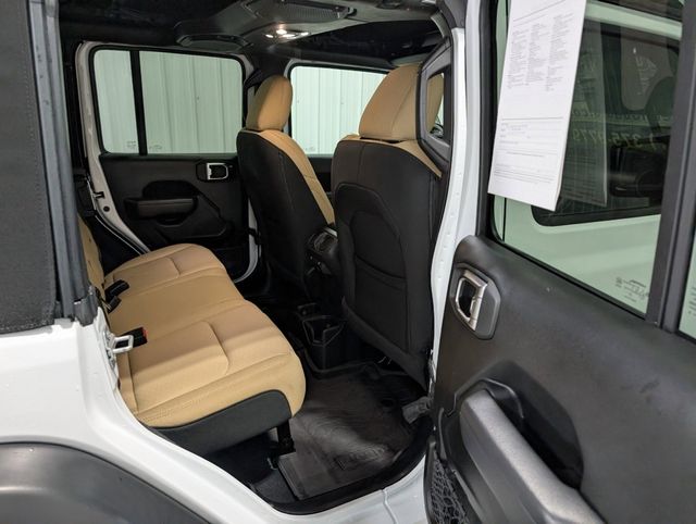 2022 Jeep Wrangler Unlimited Willys - Photo 23