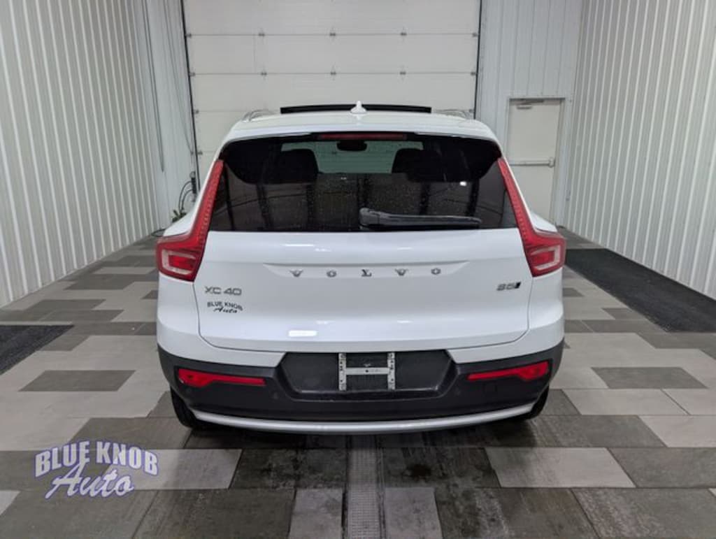 Used 2023 Volvo XC40 B5 Plus Bright Theme SUV