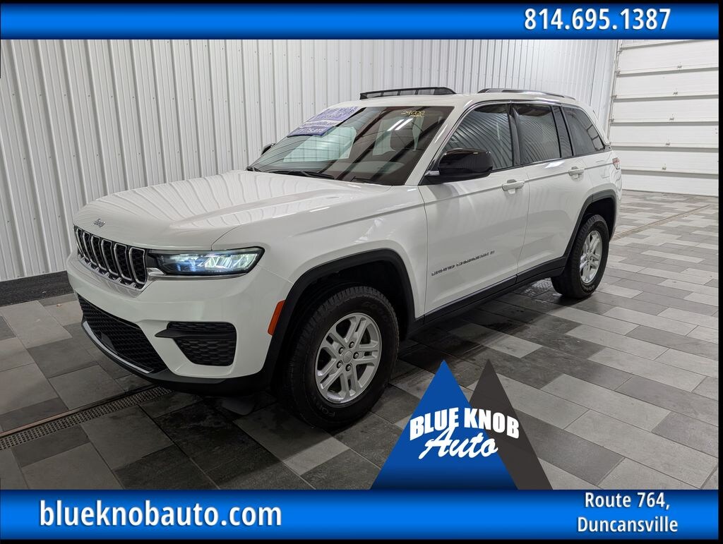 Used 2023 Jeep Grand Cherokee Laredo SUV