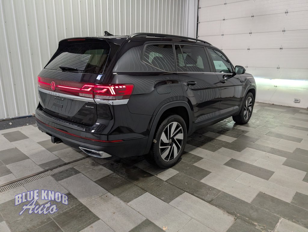 Used 2024 Volkswagen Atlas 2.0T SE w/Technology SUV