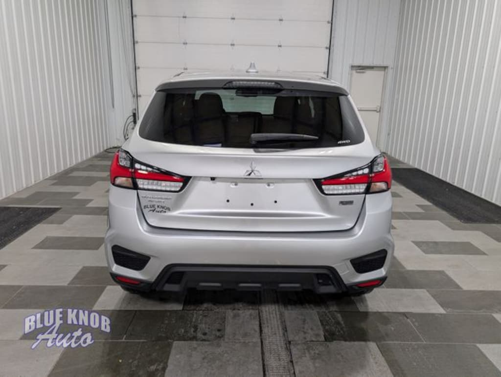 Used 2025 Mitsubishi Outlander Sport 2.0 LE SUV