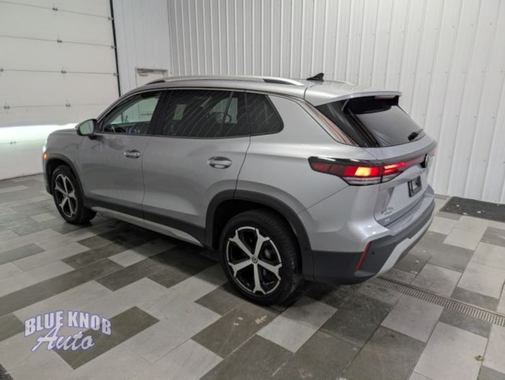Used 2026 Volkswagen Tiguan 2.0T SE SUV
