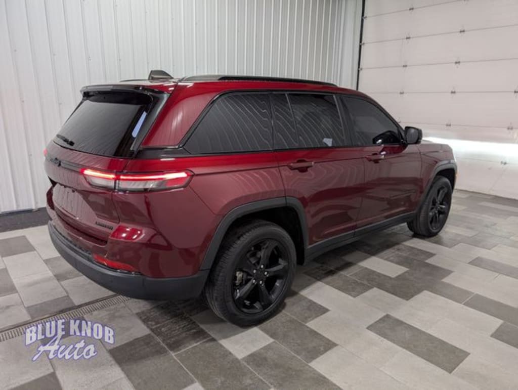 Used 2023 Jeep Grand Cherokee Limited SUV